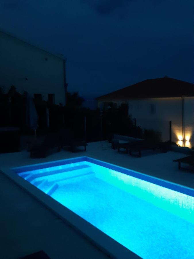 Apartment Lizzi. Trogir Exterior photo